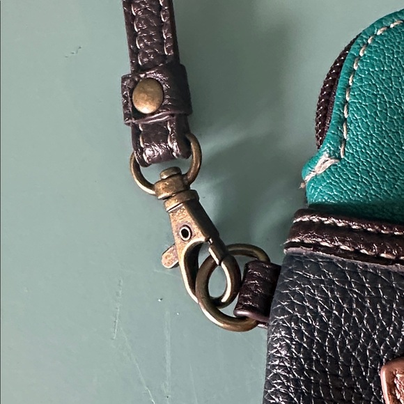 Chala Teal and Brown Turtle Crossbody Bag - Picture 6 of 13